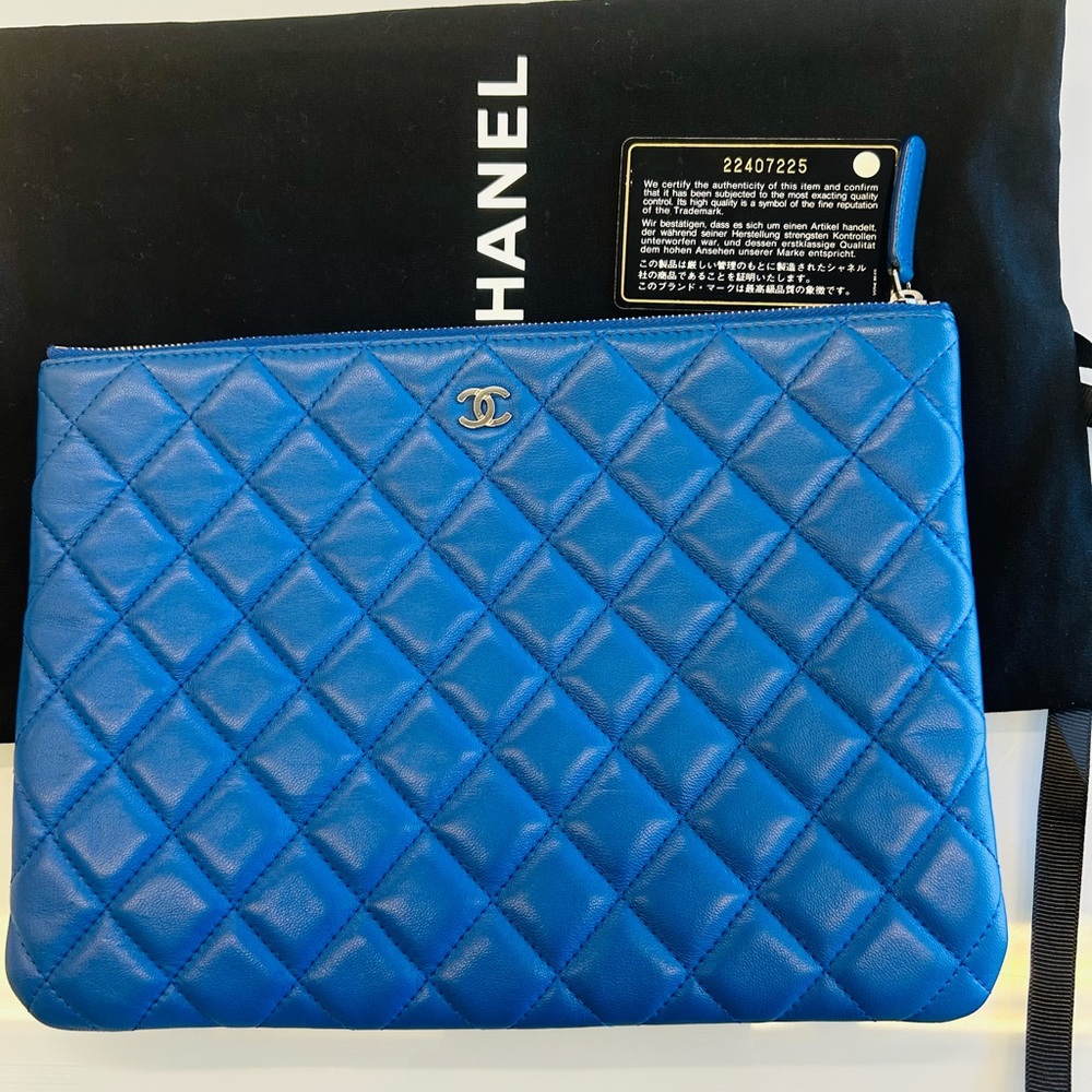 CHANEL O Case Medium Clutch/Pouch – Lambskin w/ Silver Hardware